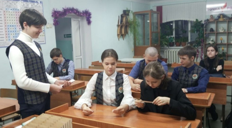 День Российской печати в 8А.